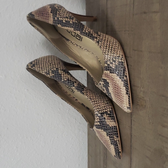 Snake print pumps